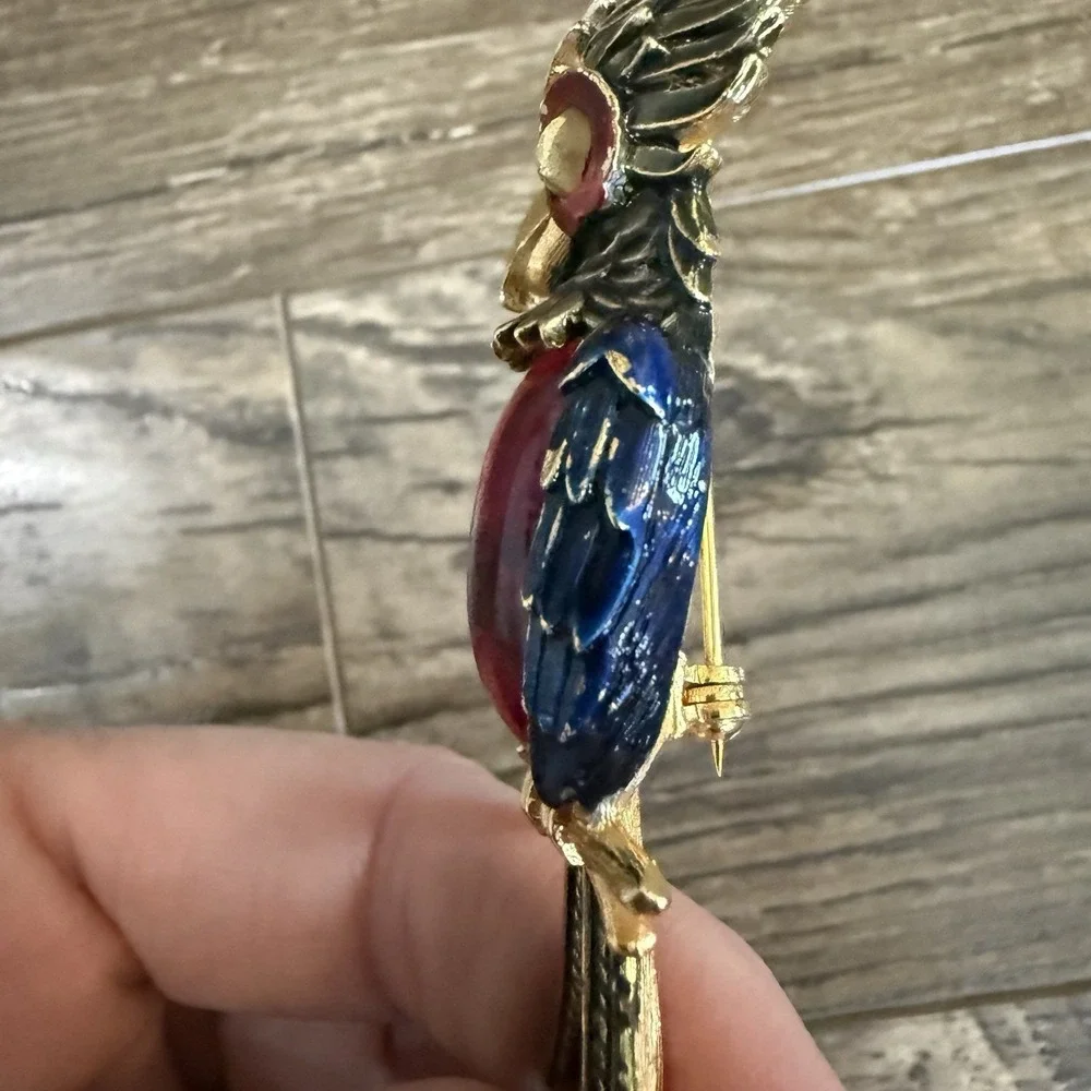 Vintage Gold‎ Tone Parrot Brooch Red Glass Cabochon Body Blue Enamel Wings Pin